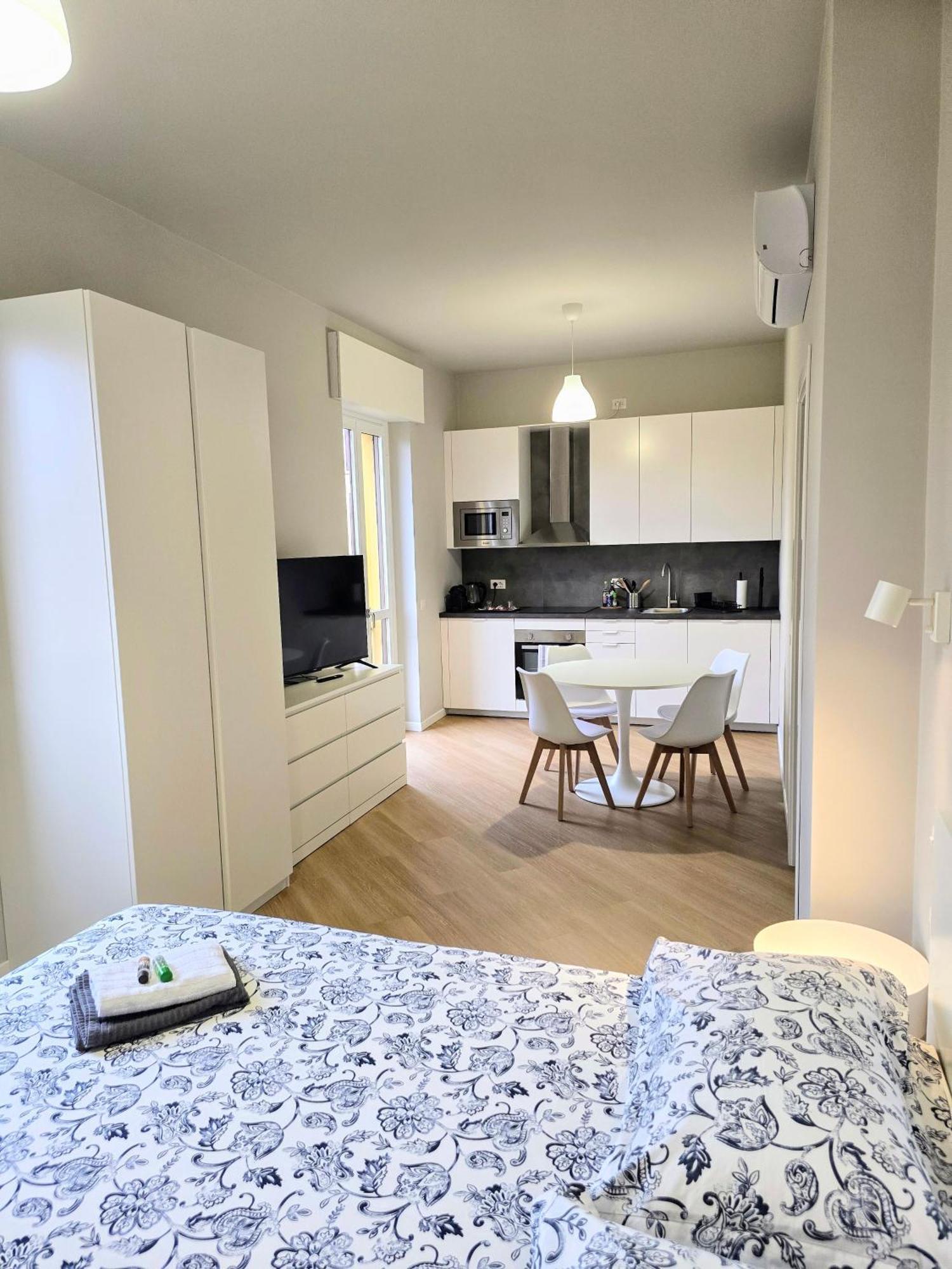 Monza Apartments ภายนอก รูปภาพ